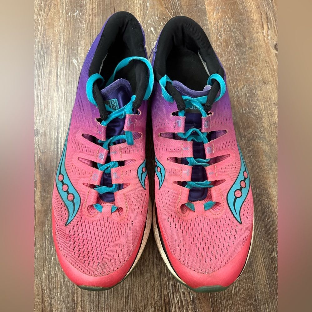 Saucony Series Freedom ISO Running Cross Training Sneakers Size 9.5 Athletic